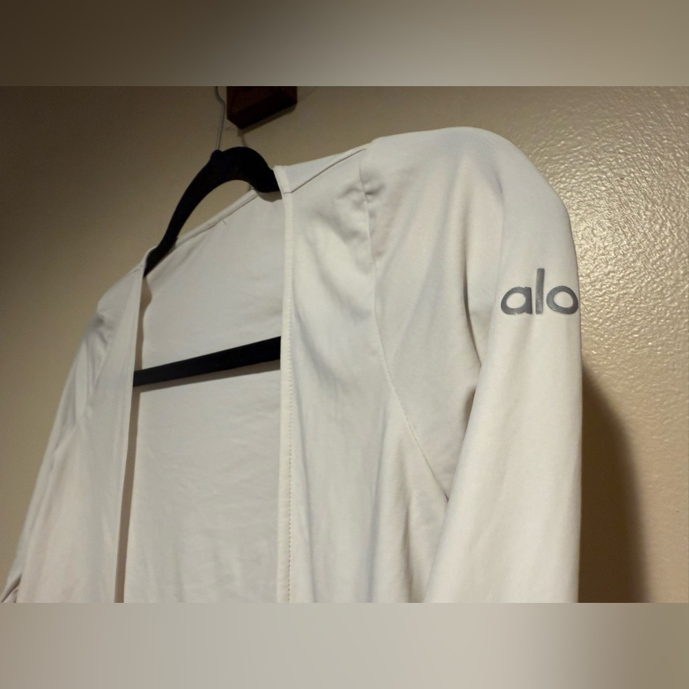 ALO Yoga White Escalate Wrap Top - Picture 14 of 15